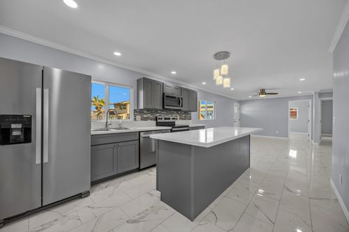 585 Linekona Pl, Wailuku, HI, 96793-1424 | Card Image