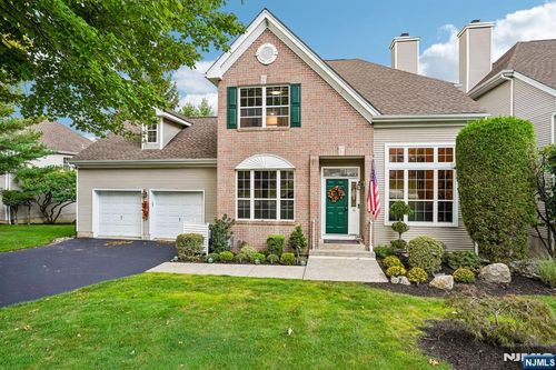 16 Langdale Rd, Wayne, NJ, 07470-2452 | Card Image