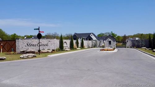 11515 S 32nd Avenue W, Jenks, OK, 74037 | Card Image