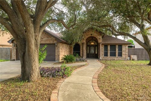 602 E 28th St, Mission, TX, 78574-2172 | Card Image