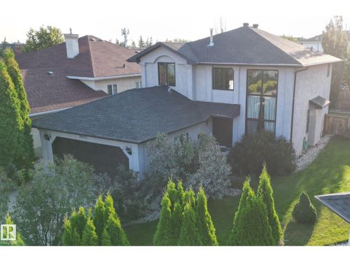8407 160 Ave Nw, Edmonton, AB, T5Z3E6 | Card Image