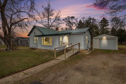 1008 Henderson St, Big Rapids, MI, 49307-1147 | Card Image