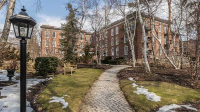 TH-5 - 94 Crescent Rd, Condo with 2 bedrooms, 3 bathrooms and 1 parking in Toronto ON | Image 3