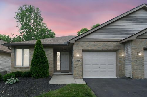 1299 Azalea Dr, Reynoldsburg, OH, 43068-1296 | Card Image