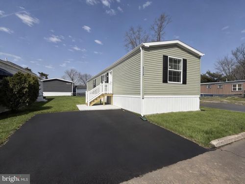 6326 Fuller Dr, MORRISVILLE, PA, 19067-5202 | Card Image