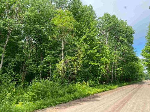 15991 Bentley Rd, Thompsonville, MI, 49683-9466 | Card Image