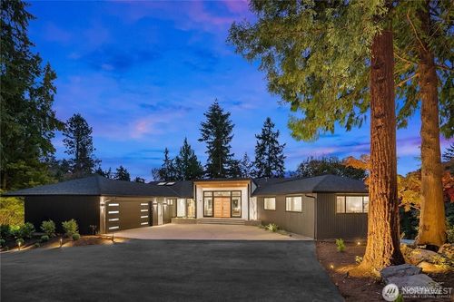 12422 68th Ave Ne, Kirkland, WA, 98034-5706 | Card Image