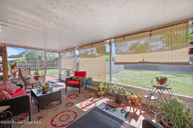 Screened Porch | Image 18
