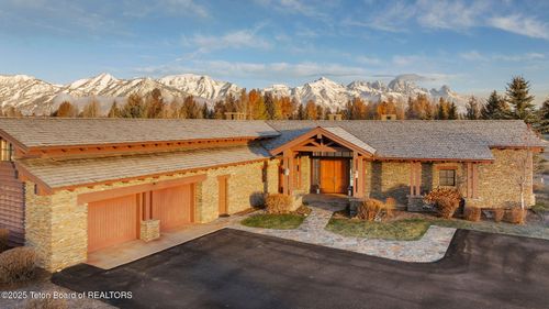 6240 Prickly Pear Ln, Jackson, WY, 83001-9574 | Card Image
