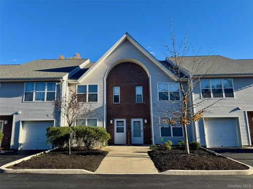 51 Deer Ct Dr, Middletown, NY, 10940-6858 | Card Image