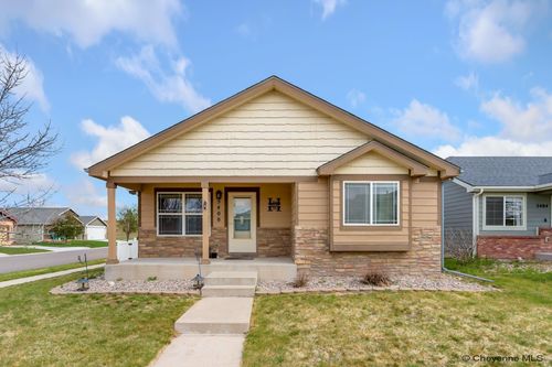 5400 Liz Ranch Rd, Cheyenne, WY, 82007-1855 | Card Image