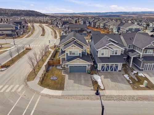 3 Sundown Crescent, Cochrane, AB, T4C2T2 | Card Image