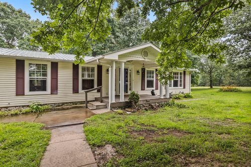 908 Bear Cub Run, Centerville, TN, 37033-5201 | Card Image