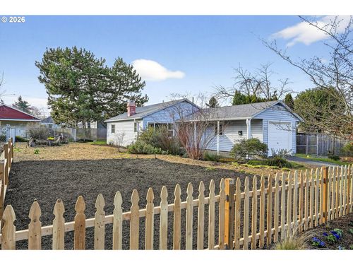 8025 N Chase Ave, Portland, OR, 97217 | Card Image