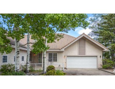 2002 Patterson View Sw, Home with 3 bedrooms, 3 bathrooms and 4 parking in Calgary AB | Image 1