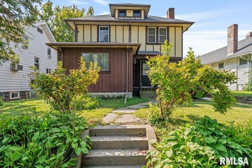 748 20th Ave, East Moline, IL, 61244-2240 | Card Image