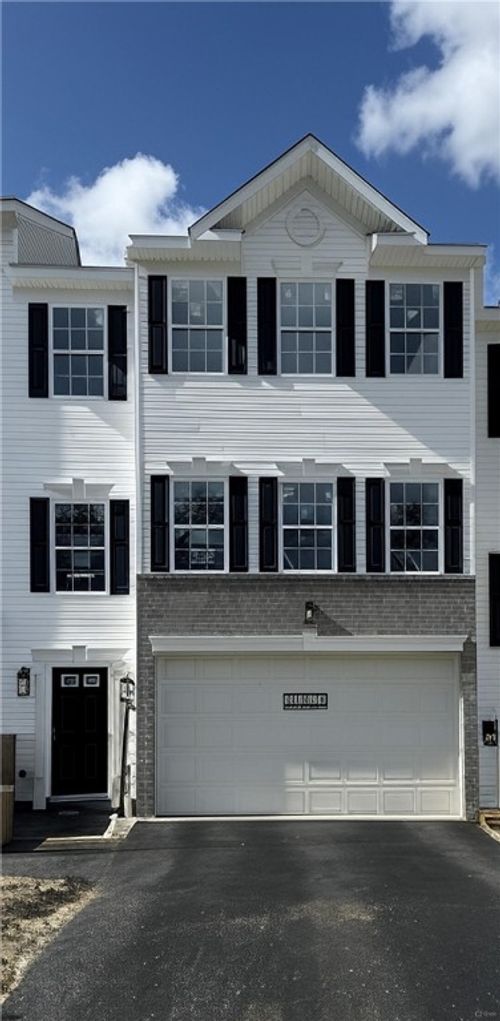 177 Lockheed Dr, Coraopolis, PA, 15108-2501 | Card Image