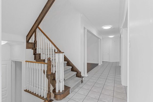 5178 Churchill Meadows Blvd, House other with 4 bedrooms, 4 bathrooms and 3 parking in Mississauga ON | Image 13