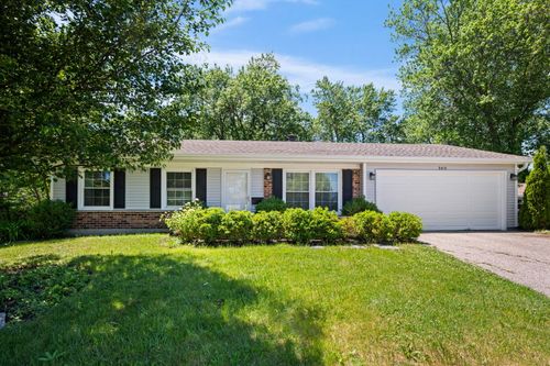 365 Pebblecreek Dr, Lake Zurich, IL, 60047-2755 | Card Image
