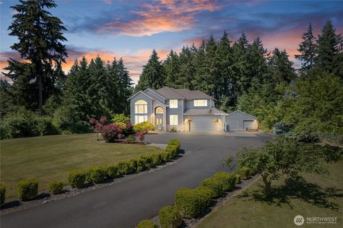 24714 64th Ave E, Graham, WA, 98338-7147 | Card Image