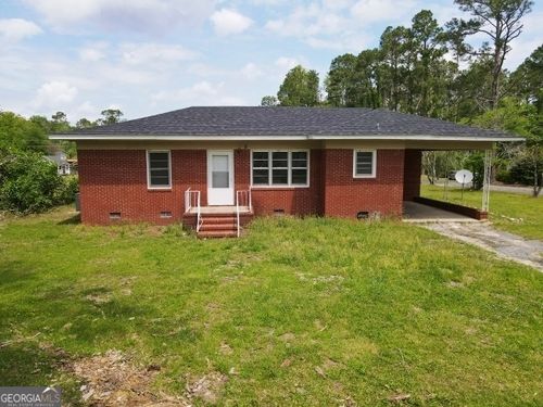 281 Lake Luck Dr, Swainsboro, GA, 30401-4617 | Card Image