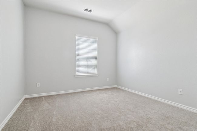Upstairs bedroom | Image 25