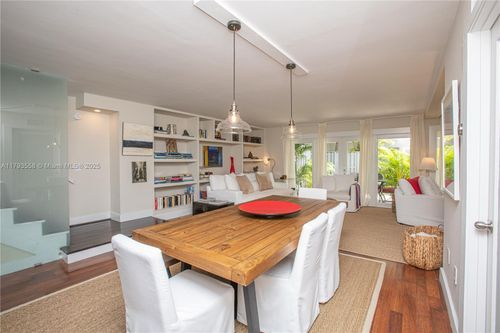 3-258 Sea View Dr, Key Biscayne, FL, 33149-2504 | Card Image