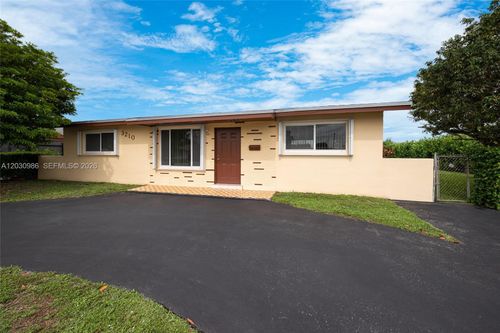 3210 Sw 94th Ct, Miami, FL, 33165-3005 | Card Image