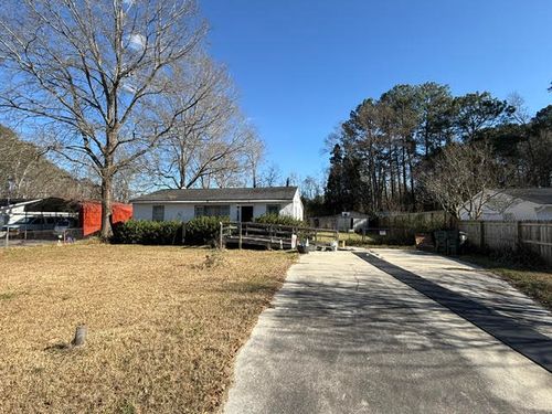 185 Giles Dr, Goose Creek, SC, 29445-4207 | Card Image