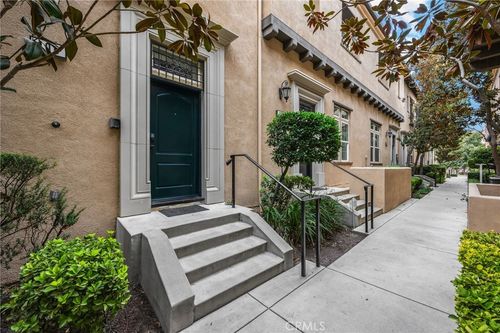 4449 Owens St, Corona, CA, 92883-7391 | Card Image