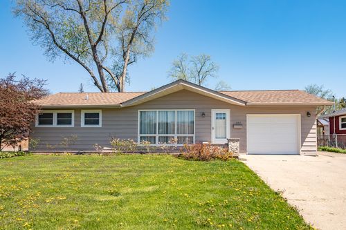 597 Nash Rd, Crystal Lake, IL, 60014-7160 | Card Image