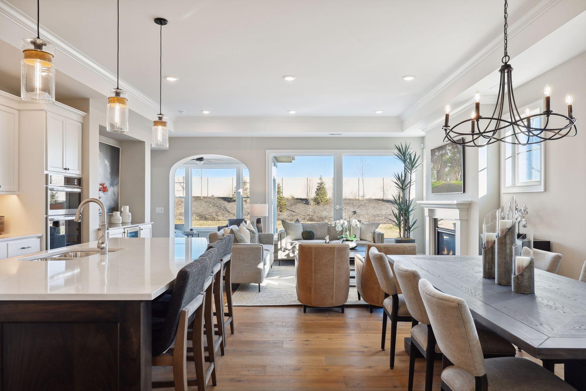 Bluebell Ln, Chaska, MN 55318