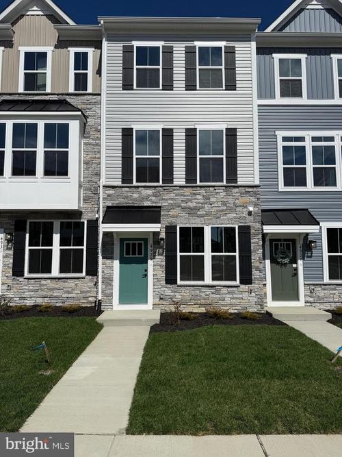 4929 Dunhaven Dr, FREDERICKSBURG, VA, 22408-7930 | Card Image