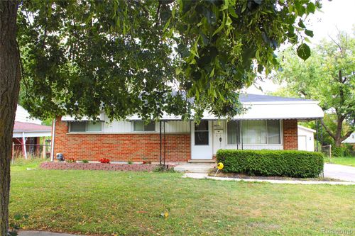 5616 Griggs Dr, Flint, MI, 48504-7013 | Card Image