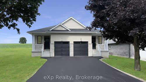 12 Janet St S, Bruce, ON, N0G2S0 | Card Image