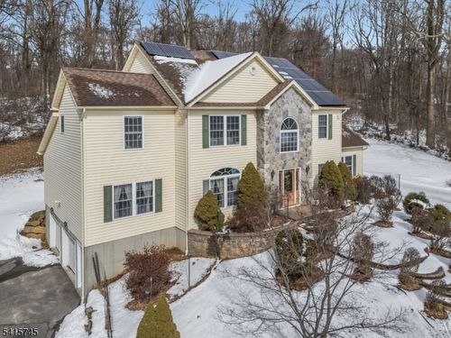 3 Elk Ridge Rd, Califon, NJ, 07830-4113 | Card Image