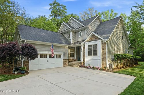 1412 Medfield Rd, Raleigh, NC, 27607-4722 | Card Image
