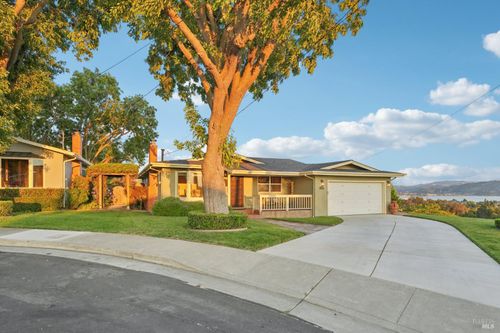 1800 Pacifica Court, Benicia, CA, 94510 | Card Image