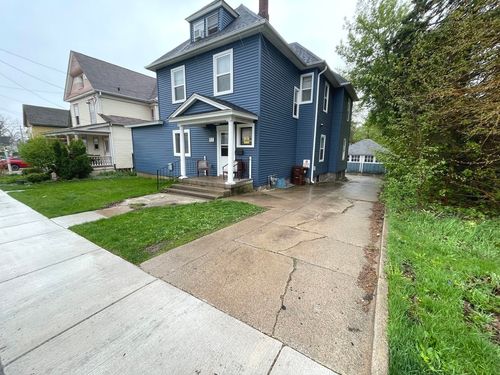 1-216 E South St, Woodstock, IL, 60098-4200 | Card Image