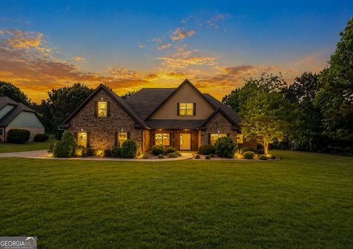103 Huntington Way, Williamson, GA, 30292-6670 | Card Image