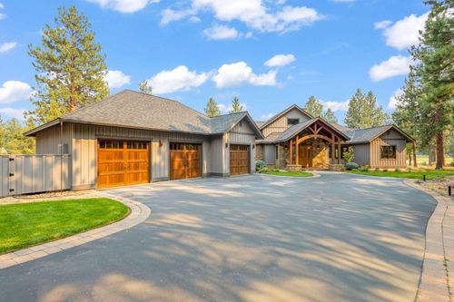 16867 Golden Stone Dr, Sisters, OR, 97759-9696 | Card Image