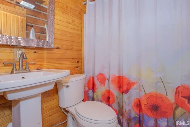 3090 N Shamrock Ln, House other with 4 bedrooms, 2 bathrooms and null parking in Birdseye IN | Image 9
