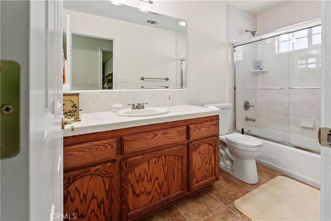 Bathroom 2 | Image 28