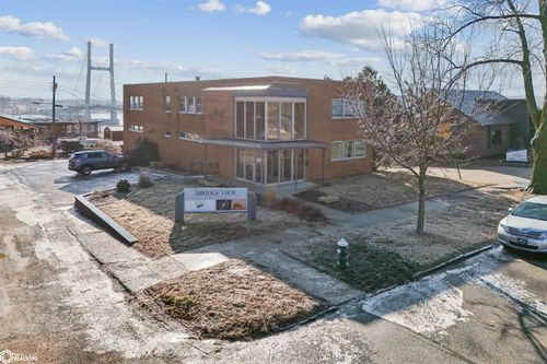 724 N 3rd St, Burlington, IA, 52601-5025 | Card Image