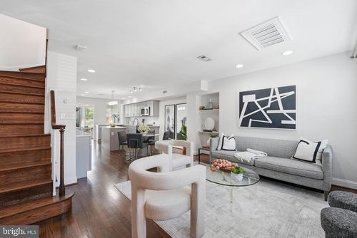 567 Ingraham St Ne, WASHINGTON, DC, 20011-2634 | Card Image