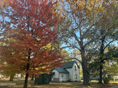 300 E 5th Street, House other with 2 bedrooms, 1 bathrooms and null parking in Lamar MO | Image 3