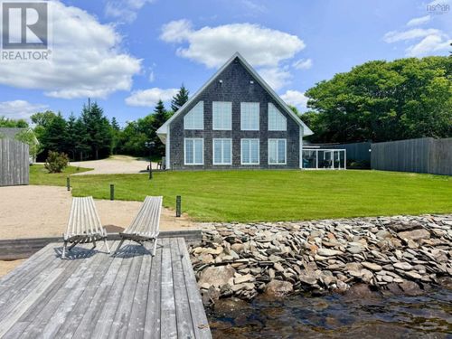 65 Tom'S Way, Darlings Lake, NS, B5A5A8 | Card Image