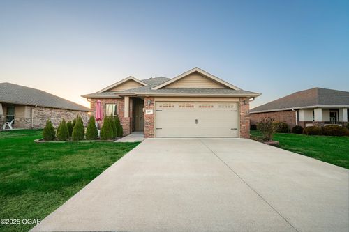 2515 S River St, Carthage, MO, 64836-3354 | Card Image