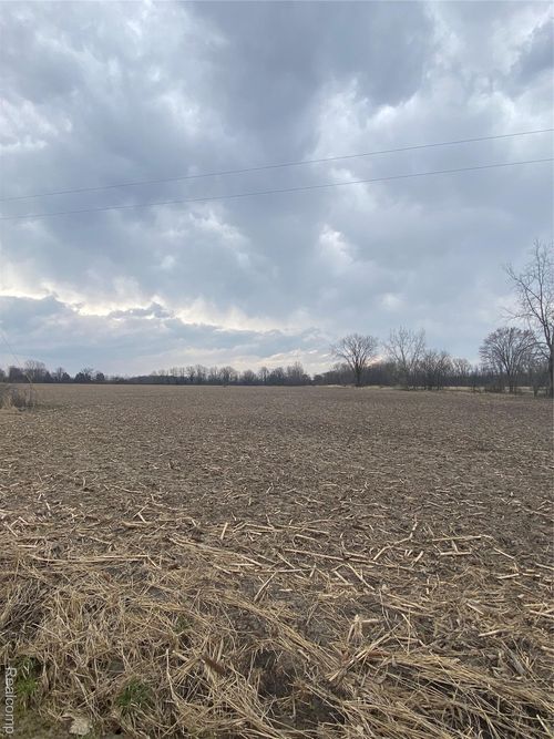 1 Tubspring Road, Berlin Township, MI, 48002 | Card Image