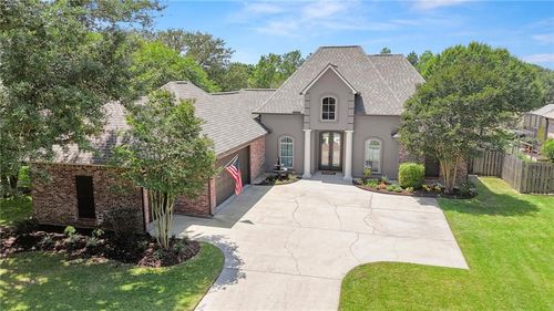 6261 Beau Douglas Ave, Gonzales, LA, 70737-8505 | Card Image